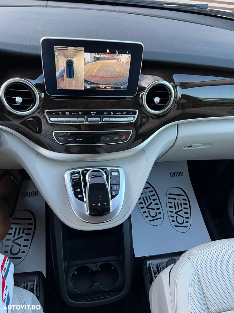 Mercedes-Benz V - 10