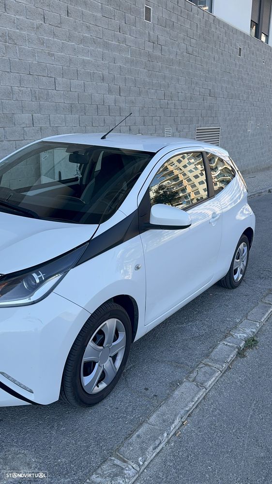 Toyota Aygo x - 6