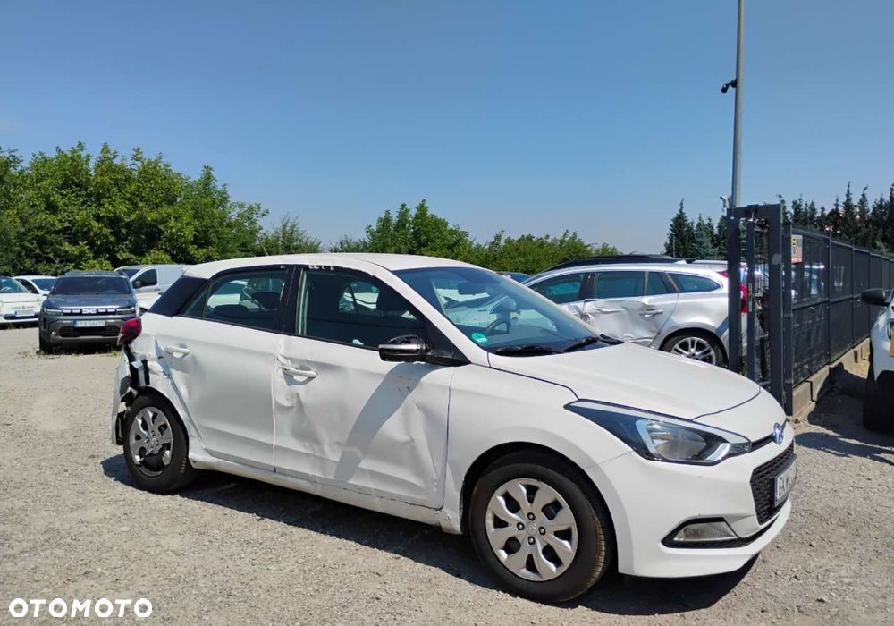 Hyundai i20 - 19
