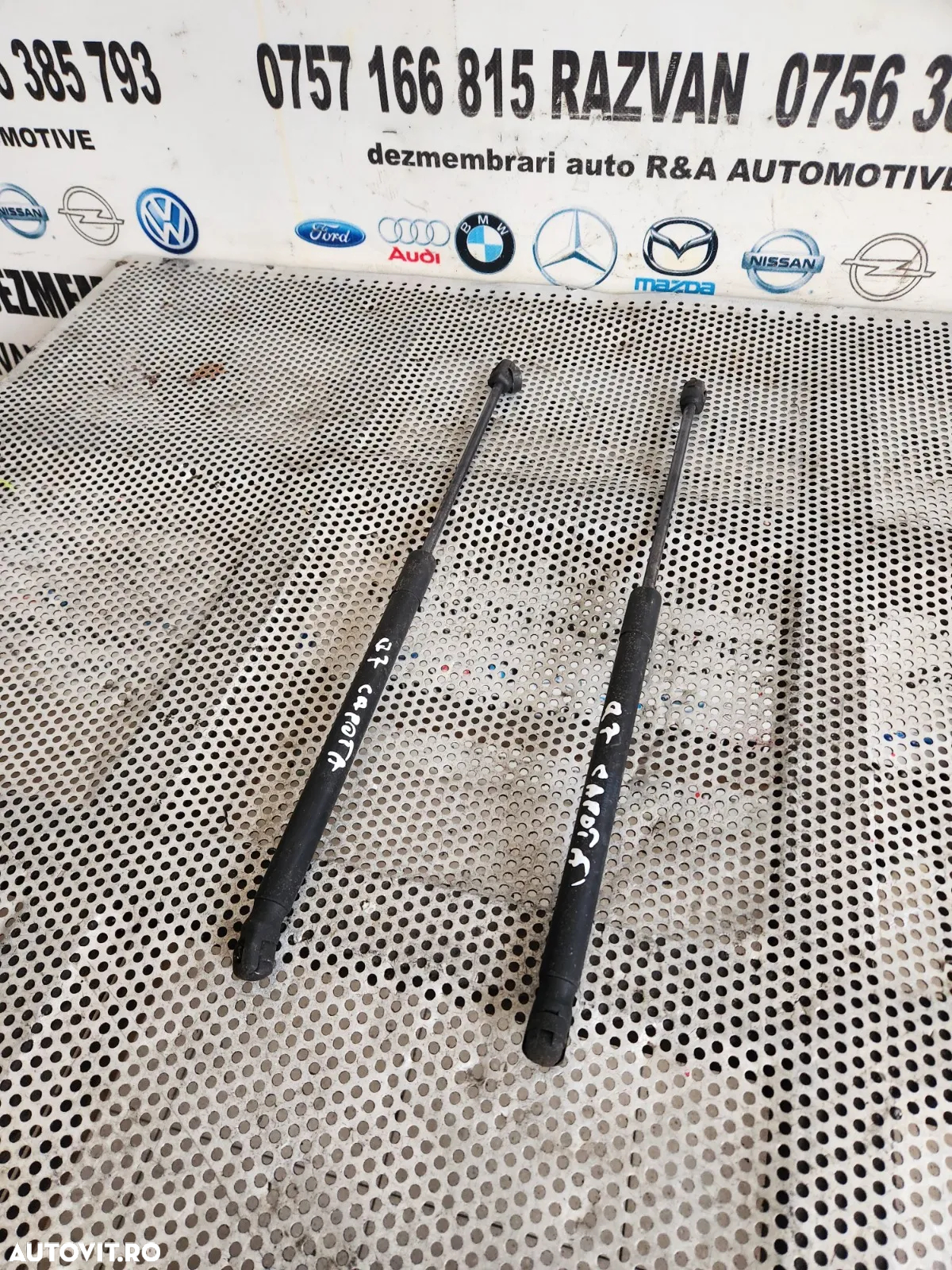 Set Telescoape Amortizoare Capota Audi Q7 7L Dezmembrez Audi Q7 3.0 Diesel BUG Automat Quattro - De - 2