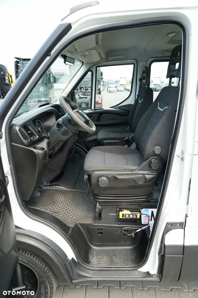 Iveco DAILY 35-140 / WYWROTKA ALUMINIOWA / BRYGADÓWKA 6 MIEJSC / BLIŹNIAK / MANUAL / SPROWADZONA / EURO 6 - 24