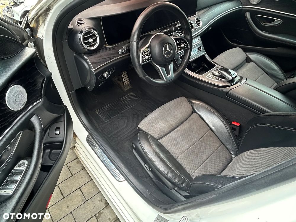 Mercedes-Benz Klasa E - 6
