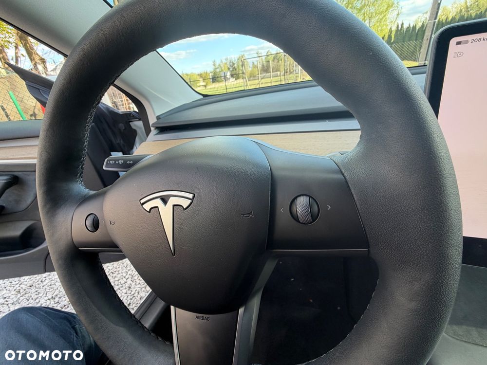 Tesla Model 3 RWD - 13