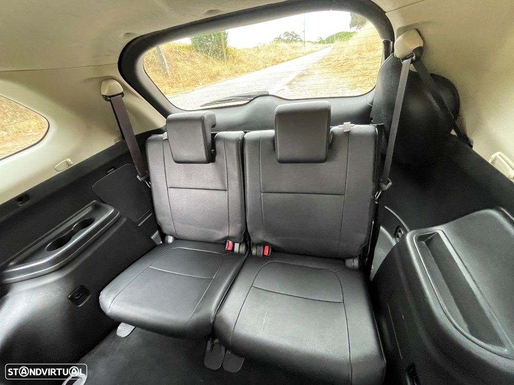 Mitsubishi Outlander 2.2 DI-D Instyle - 47