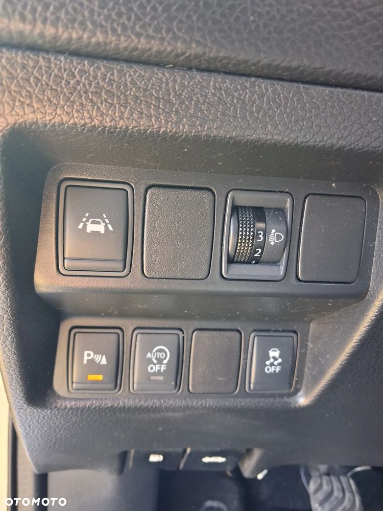 Nissan Qashqai 1.6 DCi N-Connecta EU6 - 16