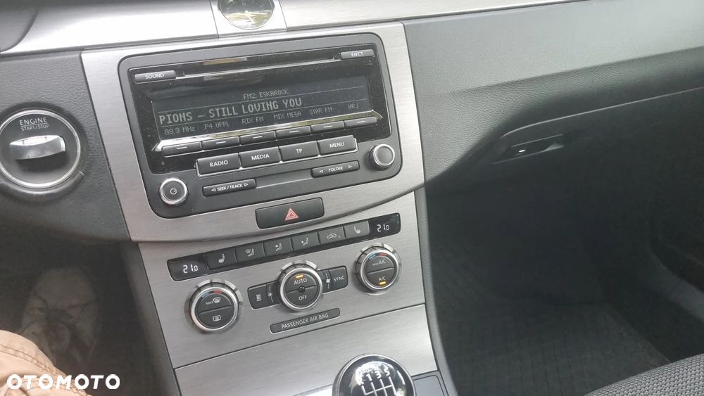 Volkswagen Passat - 13