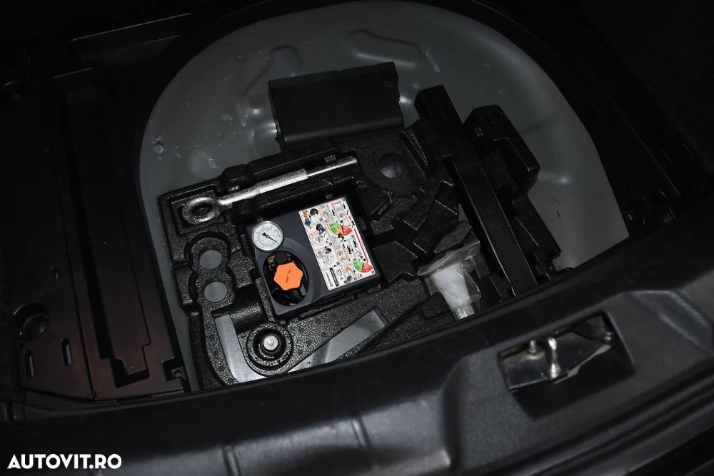 Volvo V40 - 33