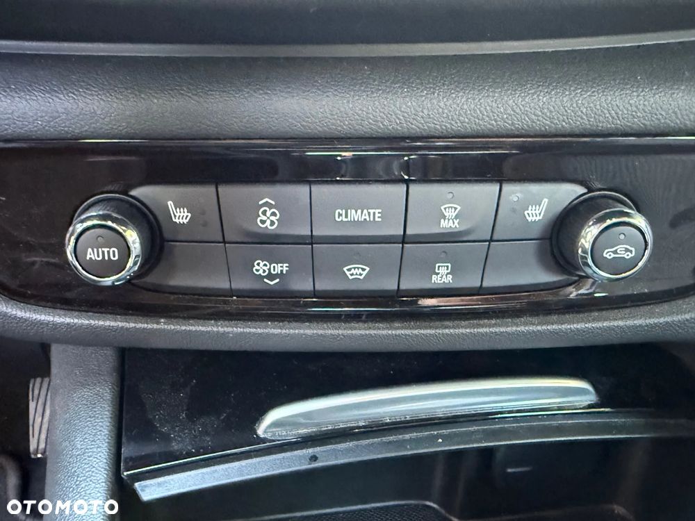 Opel Insignia 2.0 CDTI Business Elegance S&S - 25