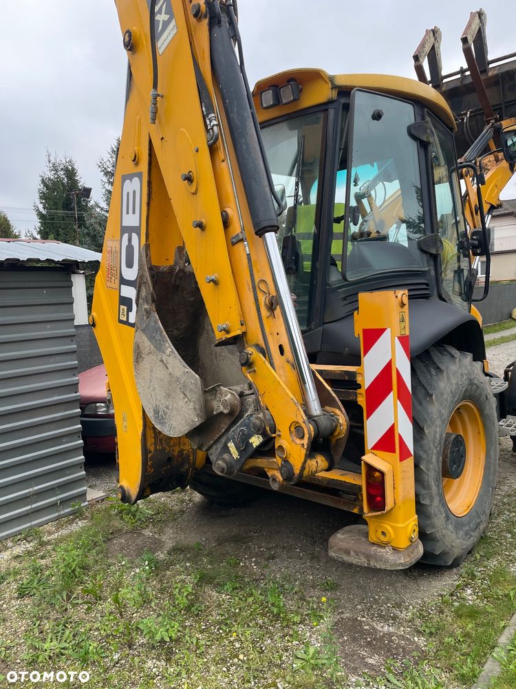 JCB 3cx AEC - 4