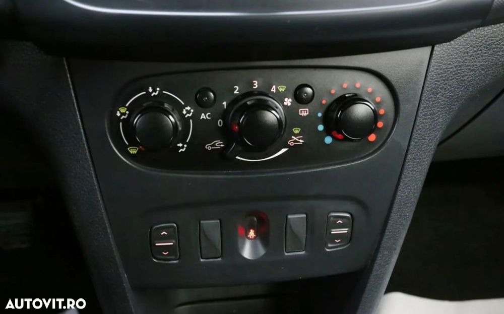 Dacia Logan 1.2 Laureate - 17