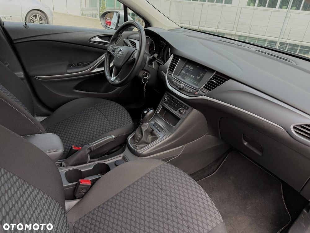Opel Astra 1.4 T Enjoy S&S - 18