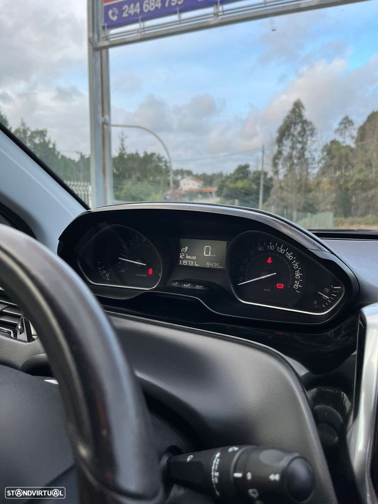 Peugeot 208 1.6 BlueHDi Allure - 9