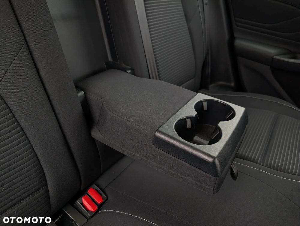 Ford Focus 1.5 EcoBlue Start-Stopp-System TITANIUM - 24