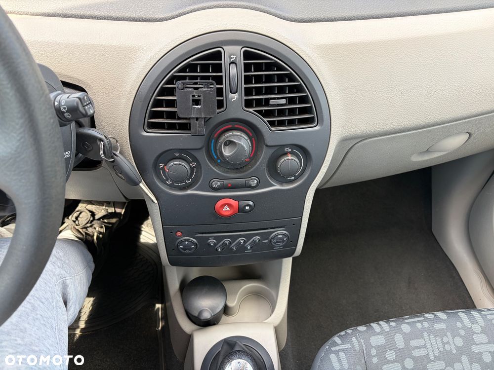 Renault Modus 1.2 16V Avantage - 17