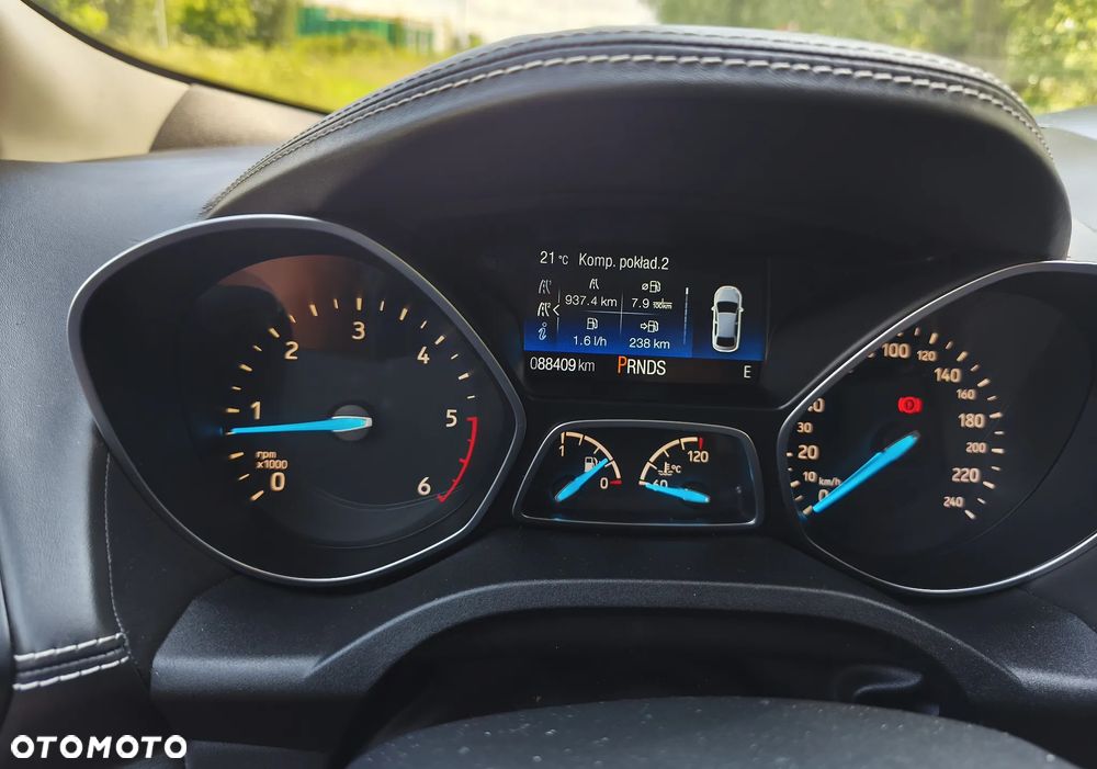Ford Kuga - 17