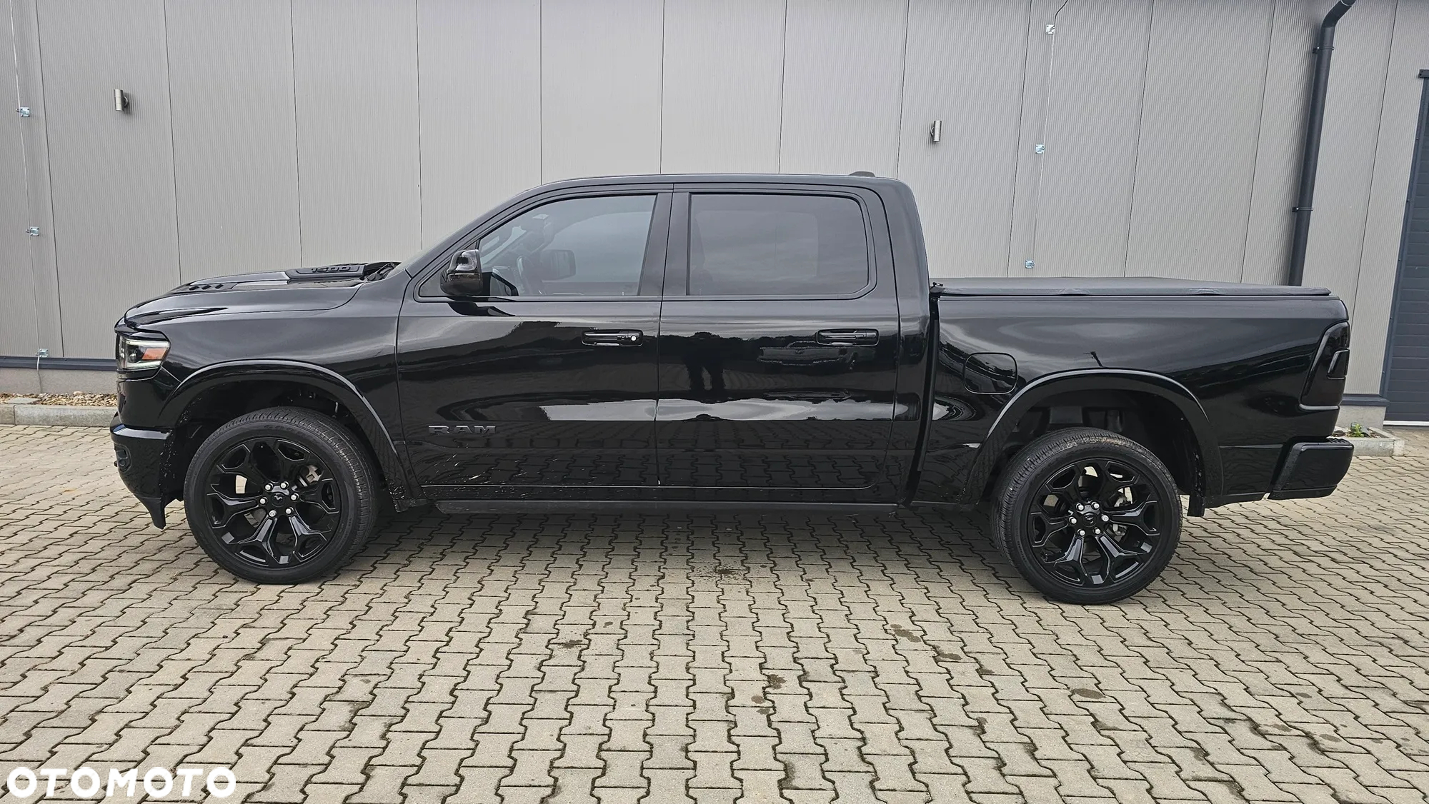 Dodge RAM 1500 5.7 4x4 - 5