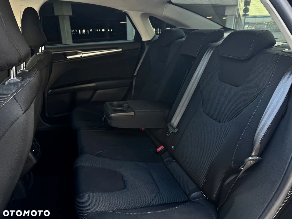 Ford Mondeo - 10