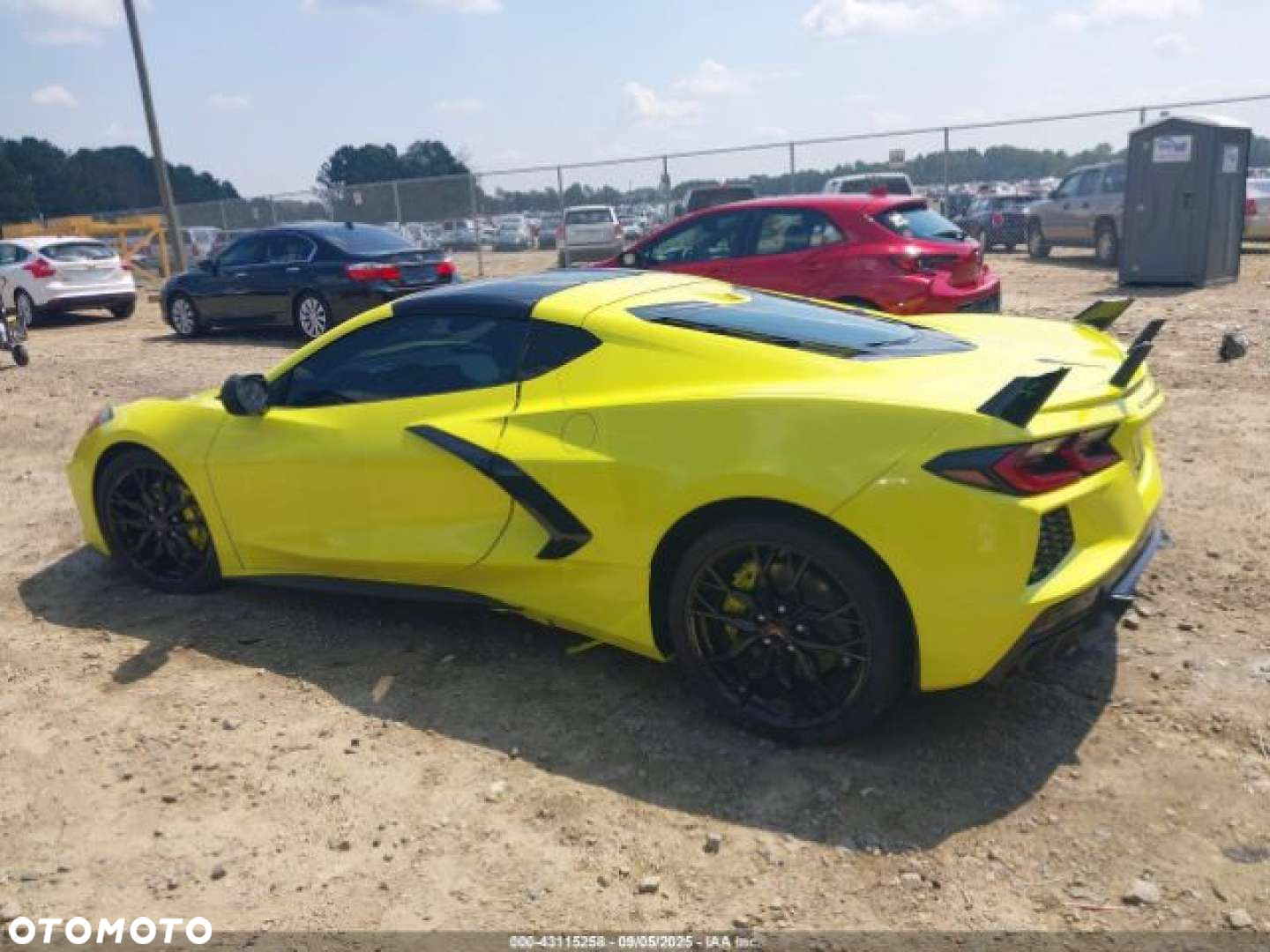 Chevrolet Corvette - 13