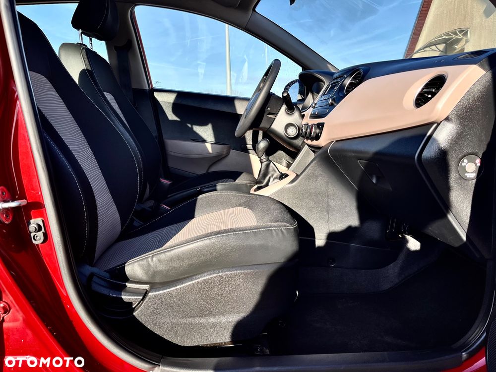 Hyundai i10 1.1 Comfort - 12