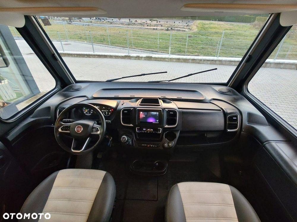 Sunlight I 69 L - Integra dla 5 osób od Sunlight! DMC 3,5T - 23