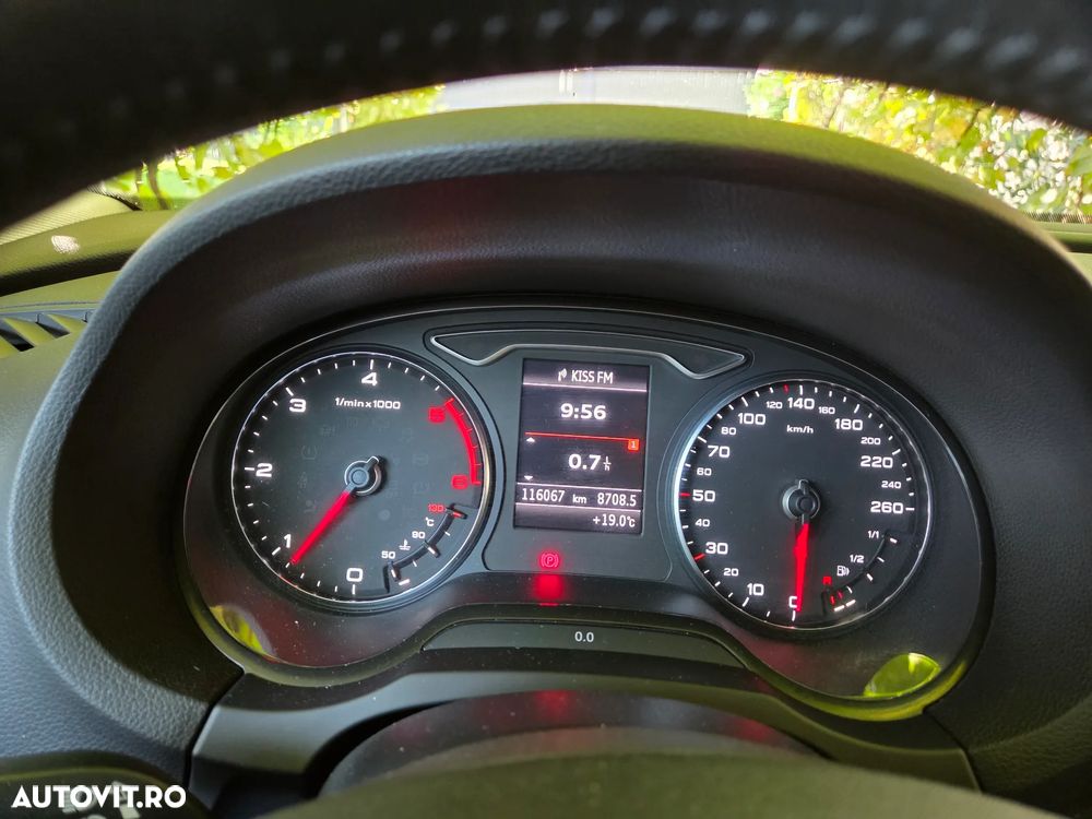 Audi A3 1.6 TDI Ambition - 1