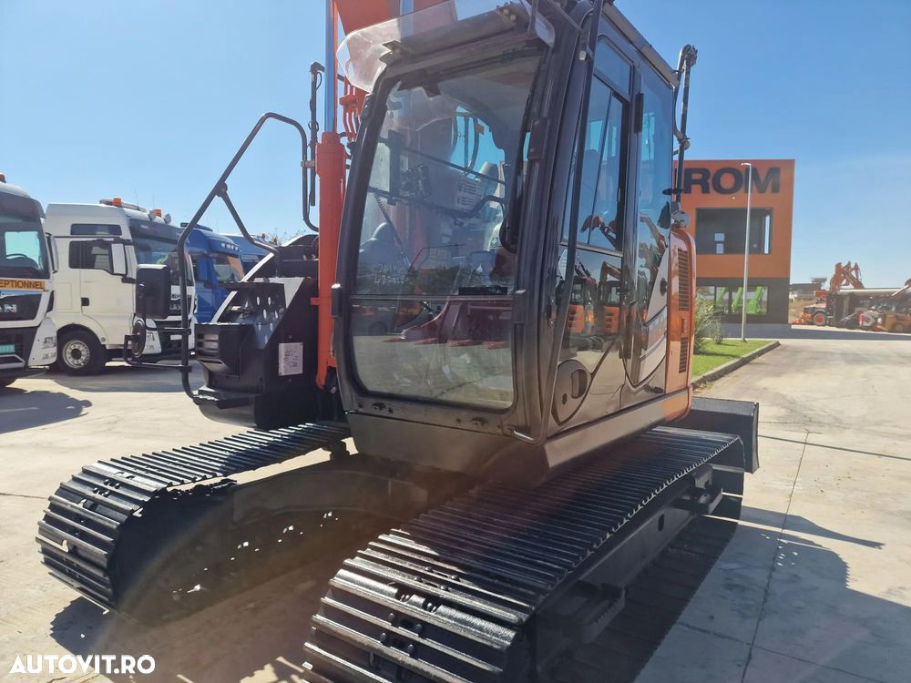 Hitachi ZX135, 2019, 4.880h, LAMA NIVELARE, compact,  15,7tone, Cupla rapida hidraulica, Cupa NOUA, inst picon, 3 camere luat vederi, Ad sapare 6m, Ridica 7,5t, latime 2,49m, Motor Isuzu 104CP, Antifurt, consum 7,8l/h, posibilitate leasing, PROMOTIE 76900EUR - 14