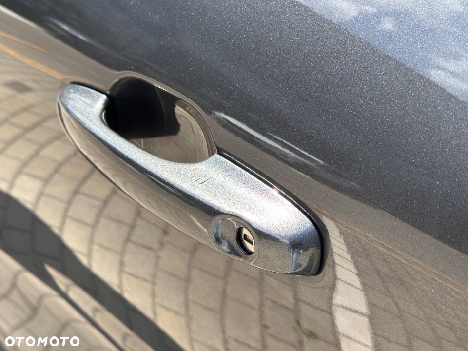 Ford Kuga - 10