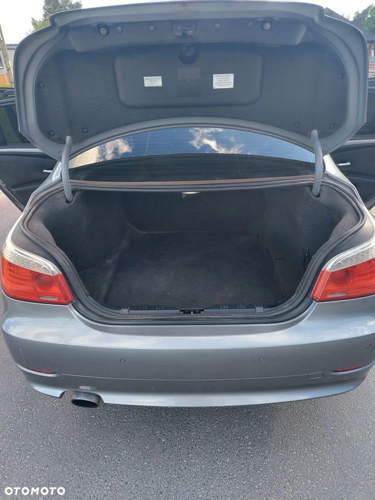 BMW Seria 5 520d - 12