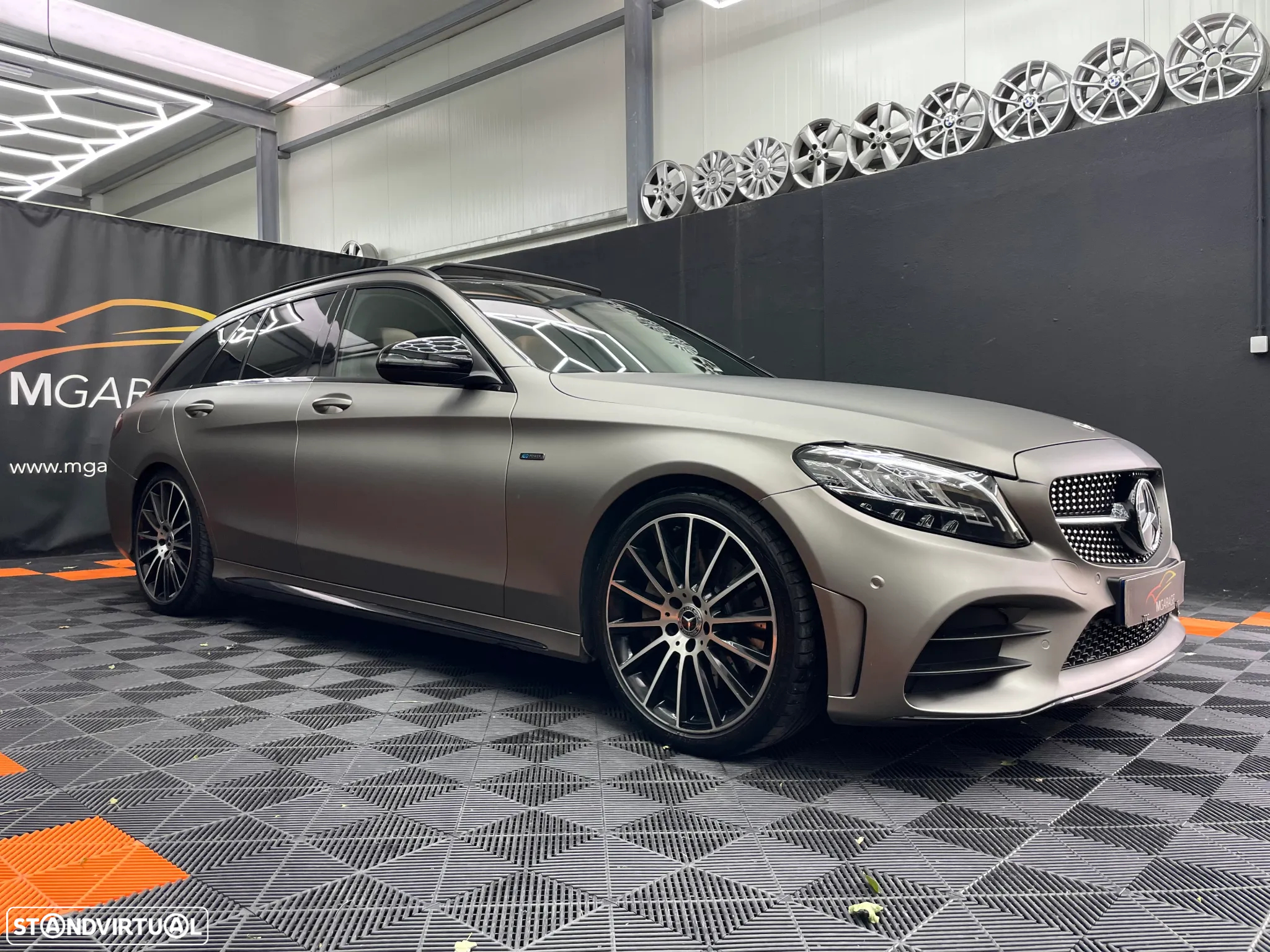 Mercedes-Benz C 300 de AMG Line - 2