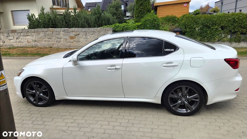 Lexus IS 250 Sport - 1