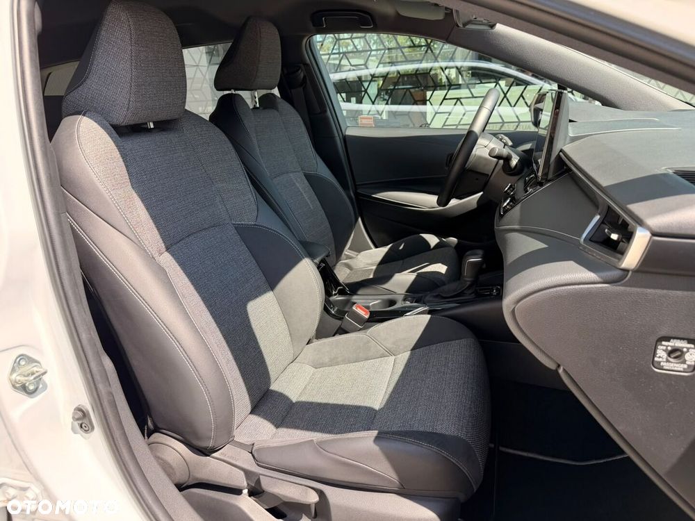 Toyota Corolla 1.8 Hybrid Style - 19