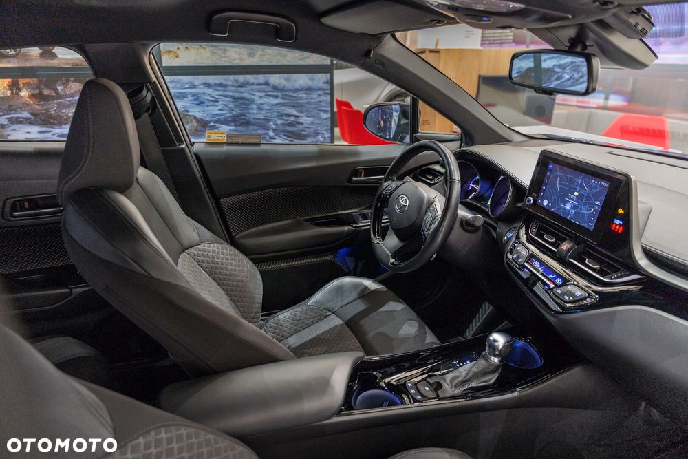 Toyota C-HR 2.0 Hybrid Style - 36