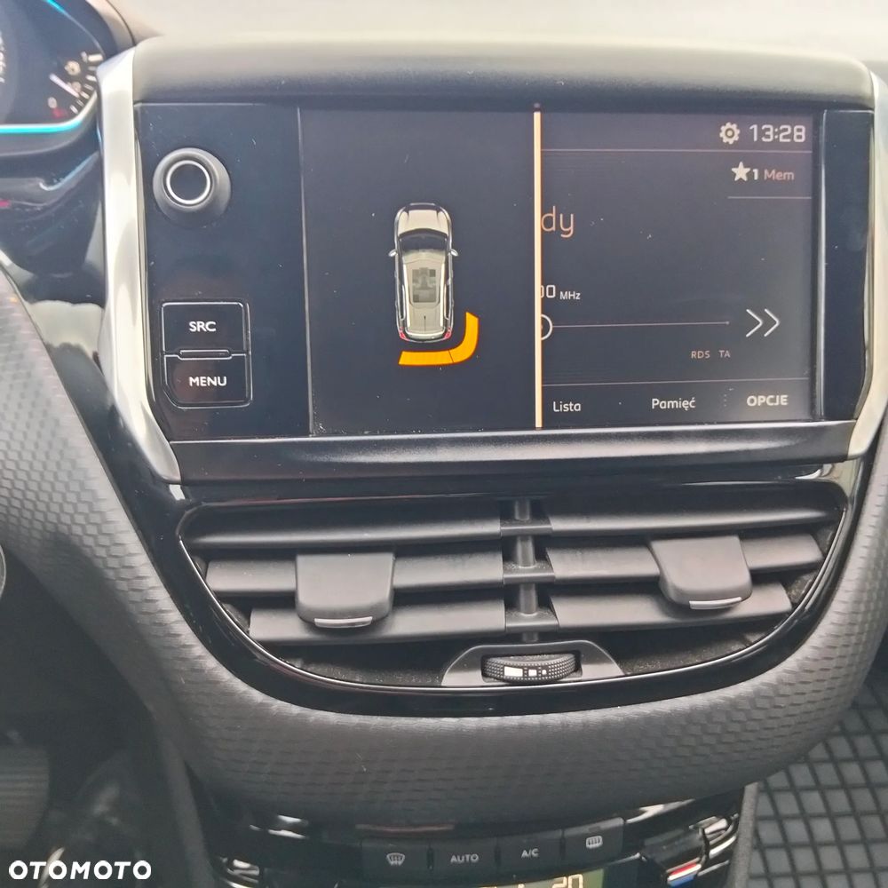 Peugeot 2008 PureTech 130 GPF Stop&Start Crossway - 22