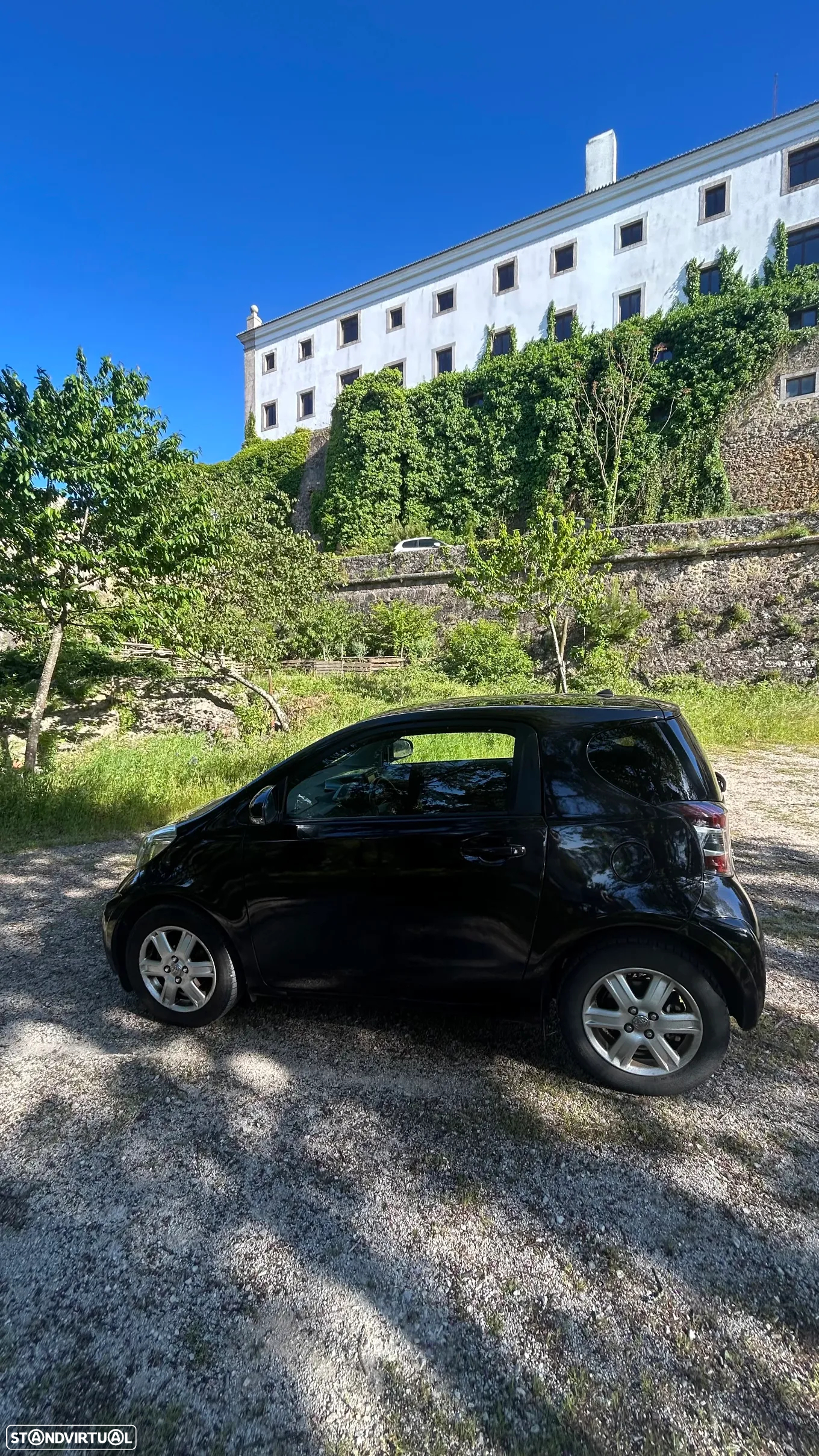 Toyota iQ 1.0 VVT-i 2 EP+NAVI+Bluetooth - 2