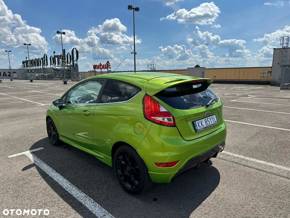 Ford Fiesta 1.6 TDCi DPF Gold X - 11