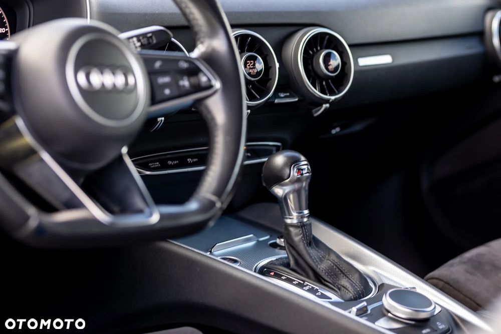 Audi TT Coupé - 21