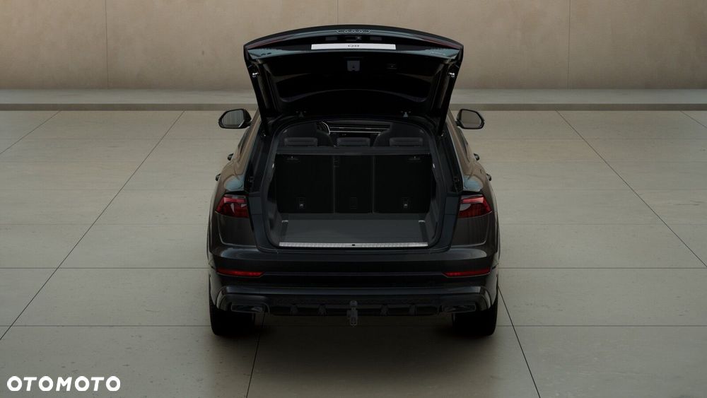 Audi Q8 - 8