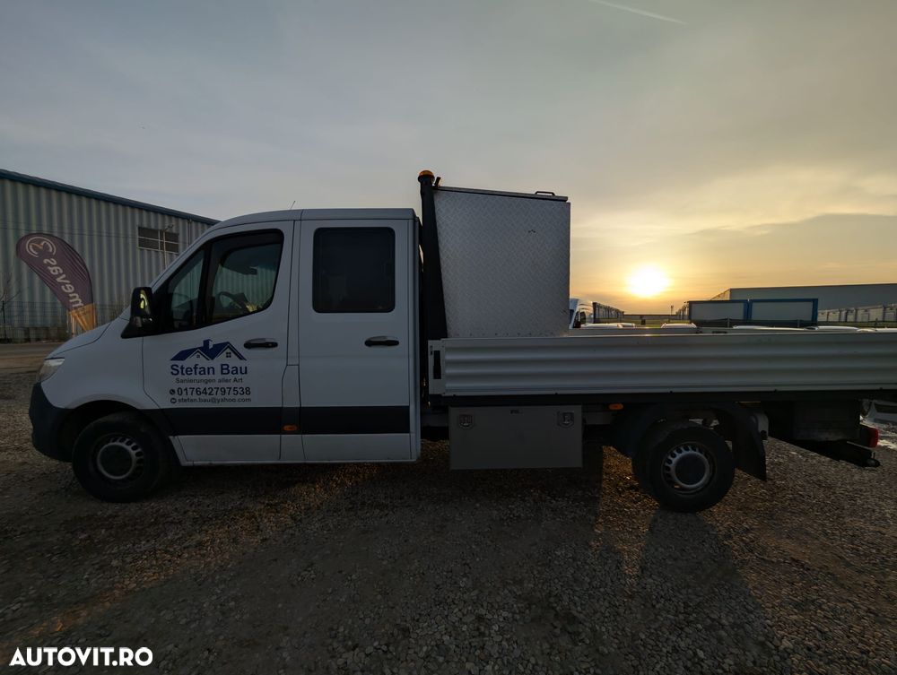 Mercedes-Benz Sprinter - 2