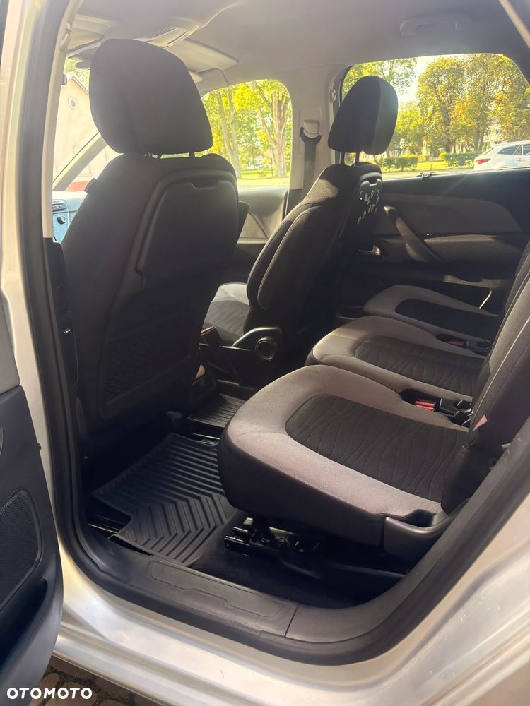 Citroën C4 Picasso 1.2 PureTech Attraction - 7