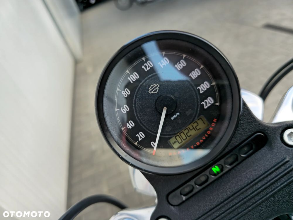 Harley-Davidson Sportster Low 883L - 4