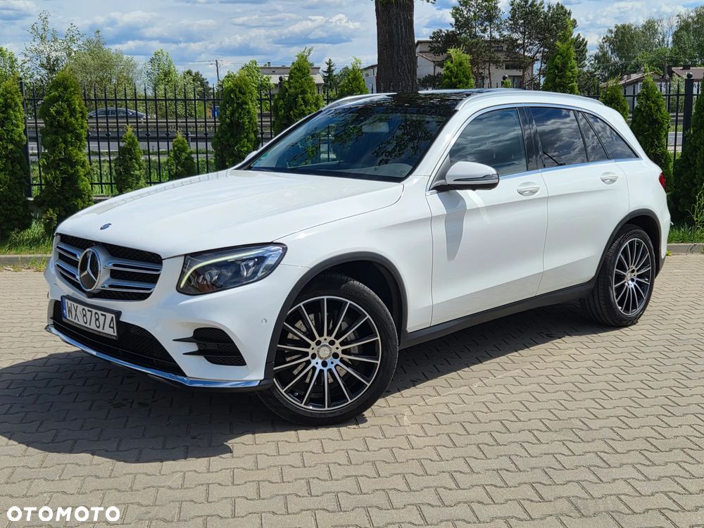 Mercedes-Benz GLC 250 4Matic 9G-TRONIC AMG Line - 1