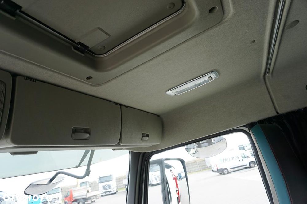 Volvo FM / 500 / 6 X 2 / SKRZYNIOWY + HDS / HMF 3220 K7 / WYS. 18,9 M / OŚ SKRĘTNA - 24