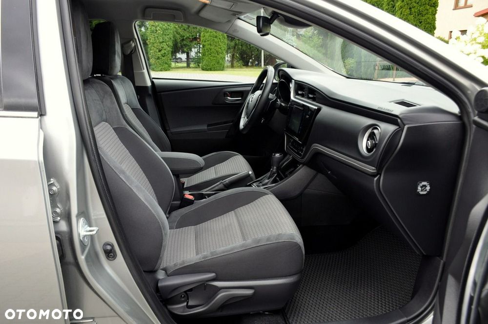 Toyota Auris - 17