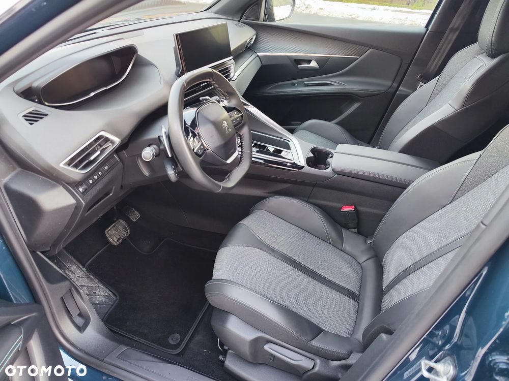 Peugeot 3008 1.6 PureTech HYbrid Allure S&S EAT8 - 6