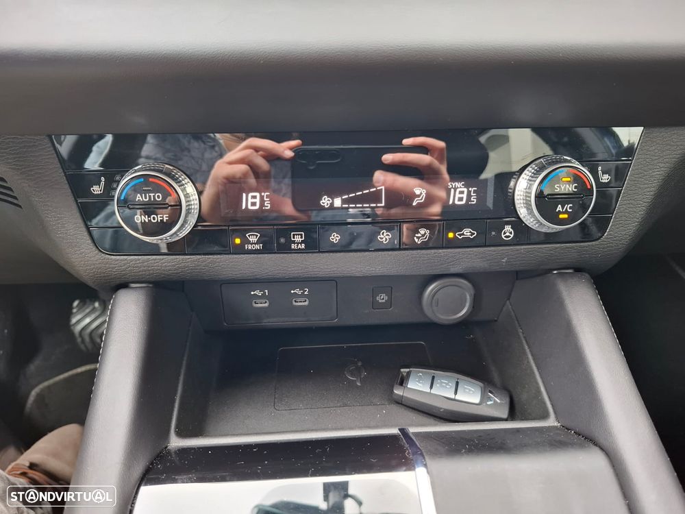 Mitsubishi Outlander 2.4 PHEV Intense - 19