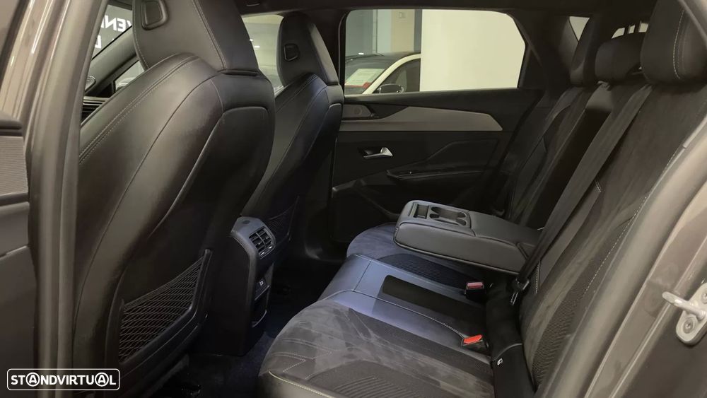 Peugeot 308 SW 1.2 PureTech GT EAT8 - 21