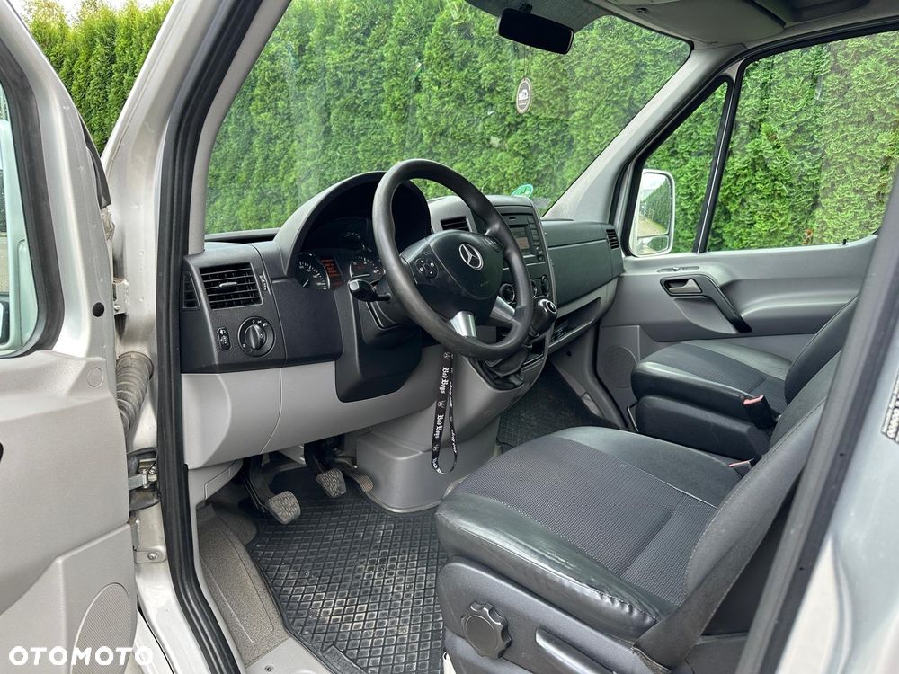 Mercedes-Benz Sprinter - 4