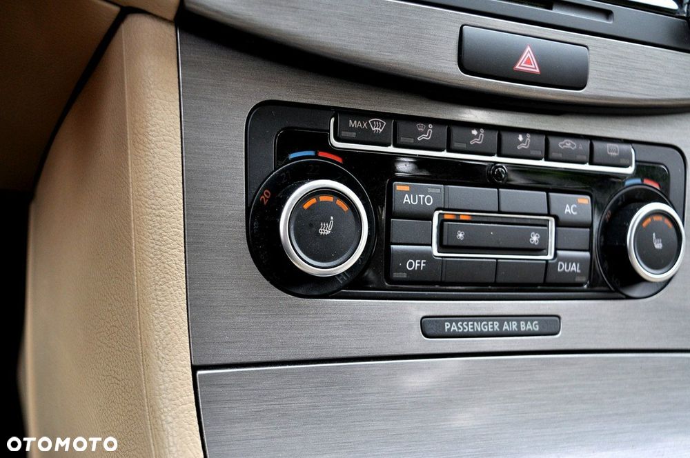 Volkswagen Passat Variant - 24