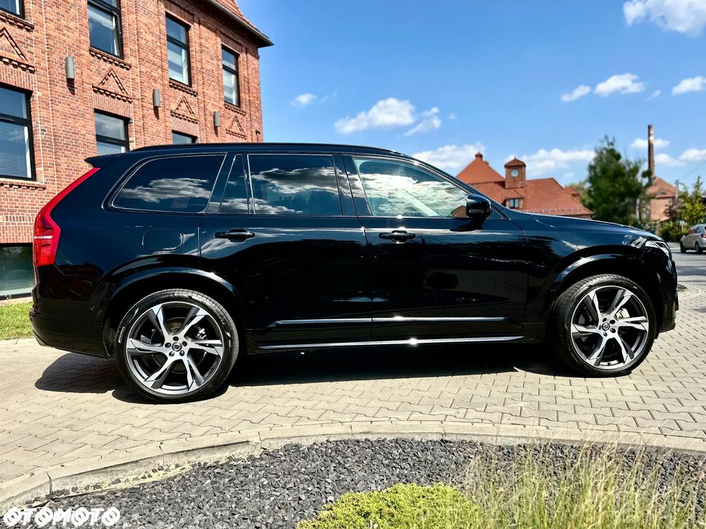 Volvo XC 90 - 9