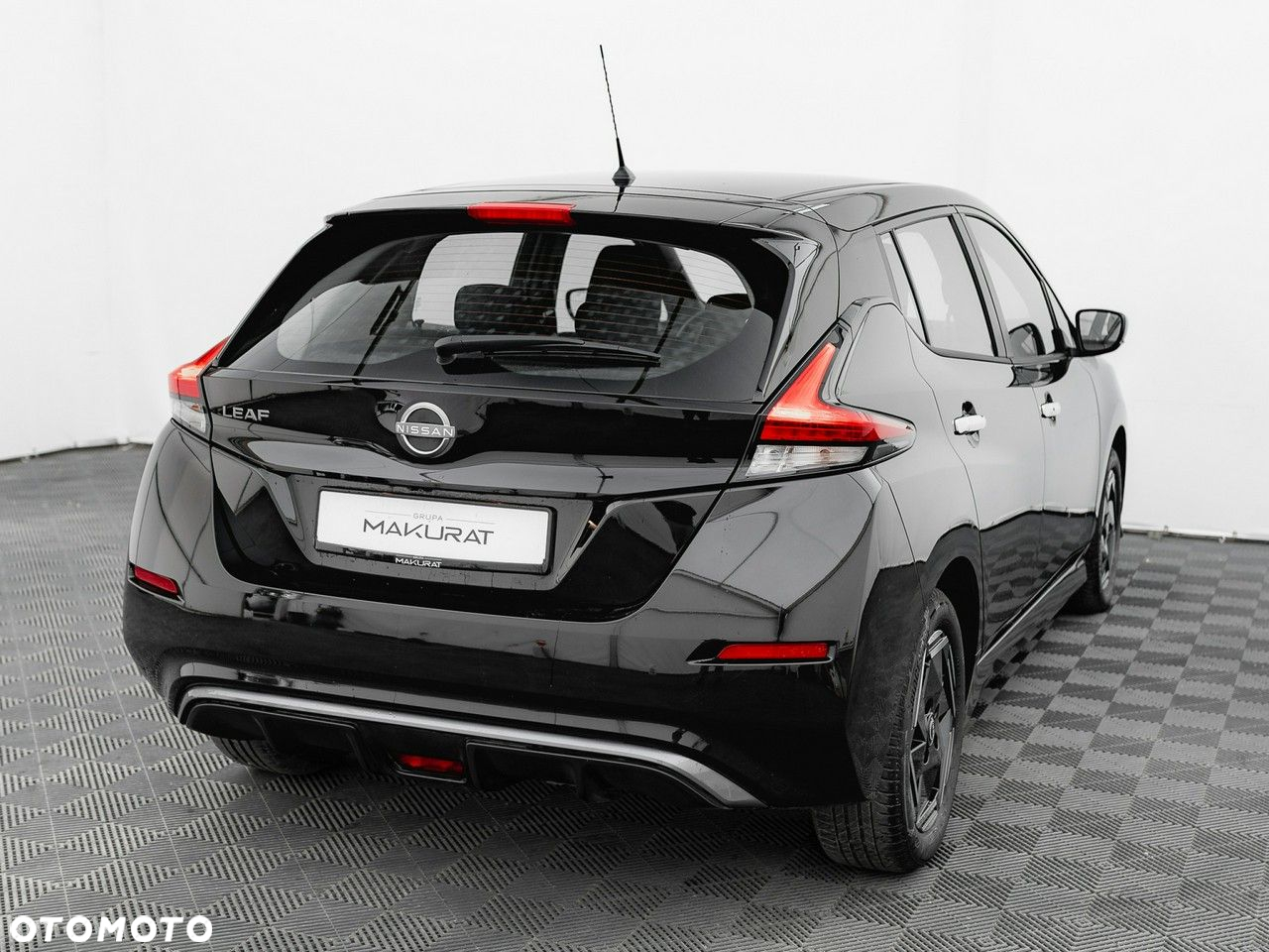 Nissan Leaf - 6